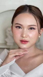 ULTIMA II Delicate Translucent Face Powder With Moisturizer 24 gr - Bedak Tabur Halus & Hasil Natural