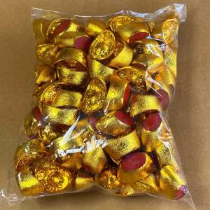 Bịch 100 thỏi vàng nhựa trưng ban Thần Tài trang trí lễ Tết giá tại xưởng