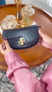 Haseena Tas Selempang Bahu Wanita Emily Sling Bag
