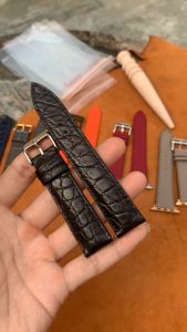 Dây đồng hồ da cá sấu đen - Cá Sấu Alligator (Da hông cá sấu)