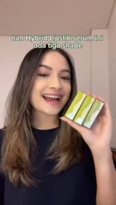 DeBiuryn Lipscare 30 Pelembab Bibir Pecah Pecah dan Kering Vitamin E Merah Natural 3.5gr