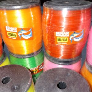 KENUR LAYANGAN/ PENGULUR LAYANGAN MARLIN 0.40 PANJANG 1600 YARD