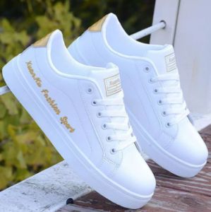 2024 Autumn Men Casual Shoes Mens Board Shoes Light Sports Shoes Men Tennis Sneaker Soft White Shoes Male Flat Shoes