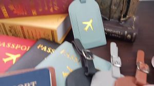 Leather Passport Tag Paspor Pesawat Label Bagasi Liontin Tas Aksesori Perjalanan Alamat ID Nama Tag Kulit PU