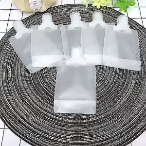 Botol Refill Pouch Tempat Shampo Sabun Lotion Travel Travelling 3 pcs Refill Bottle Pouch Cosmetic Plastik Fliptop Portable Transparan Kantong Isi Ulang Shower Gel Shampoo Ukuran 30ml 50ml 100ml