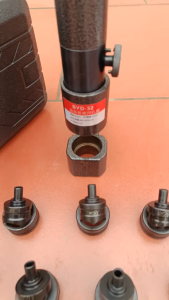 Khuôn đột thuỷ lực cầm tay SYD-32 chuyên dụng cho thợ hàng nội địa cao cấp