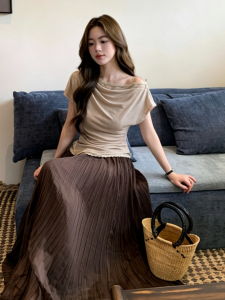 YUEZHONGWEI | Khaki Lace Patchwork Off-shoulder Short Sleeve T恤