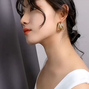 Bestella💗Anting Setengah Lingkaran Tidak Beraturan Anting Logam Trendi Anting Temperamen Anting Serbaguna Wanita