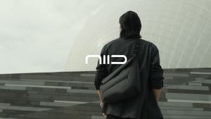 NIID Radiant Hybrid Laptop Sling Bag 15 Inch