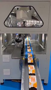 CAREHUB - 80pcs Per Pack Car Seat Wipes Leather Cleaning Wet Tissue Car Seats Maintenance Wipes Car Seat Wipes Pembersihan Kulit Tisu Basah Kerusi Kereta Penyelenggaraan Wipes 汽车座椅湿巾皮革清洁湿纸巾汽车座椅保养湿巾