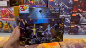 Mô Hình Pokemon Moncolle Toxtricity Amped & Low Key Form