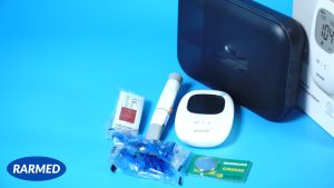 Máy đo đường huyết Yuwell Accusure 710 + 10 kim + 10 que thử + thiết bị lấy máu