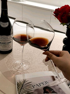 Large Size Creative Home Use Red Wine Glasses Set Crystal Glass High Footed Wine Cups Sloped Mouth European Luxury 2 Pieces