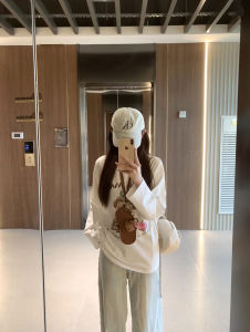 Womens Long Sleeve Crew Neck T-shirt Autumn Loose Fit Cotton Sweatshirt Comfortable Base Layer Shirt Korean Style round Neck