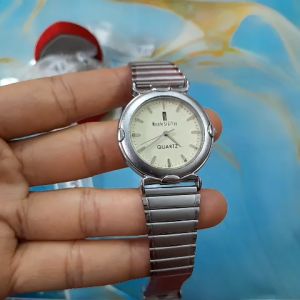 Đồng hồ nữ Nicole St Gilles second hand si nhật- đã qua sử dụng