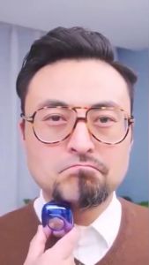 Clean and Residue-Free Electric Razor Shaver for Men