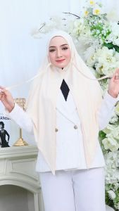 Segitiga Instan Tali Dalam Rabyah Hijab