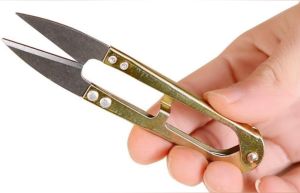 1Pcs Multicolor Trimming เย็บ Nippers U Shape Clippers เส้นด้ายสแตนเลสเย็บปักถักร้อย Craft