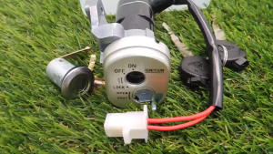 สวิทช์กุญแจ ชุดใหญ่ เวฟ125x HONDA - WAVE125X สวิทกุญแจ + กุญแจล็อคเบาะ เวฟ125x ชุดใหญ่ ถูกมากก!!