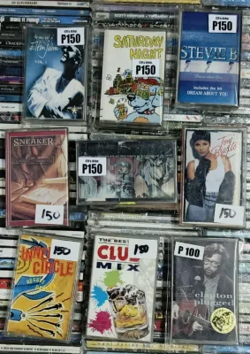 Assorted Cassette Tapes (Pre-owned)