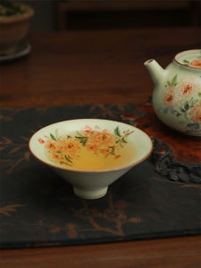 Hand-Painted Ceramic Gongfu Tea Cup Traditional Chinese Style Handmade Yellow Glazed Ceramic Tea Cup for Brewing Tea