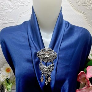 Bros Kebaya Wisuda Jurai Susun Etnik Modern