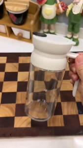 Smart Seal No-Drip 550ml Glass Oil Pot Automatic Opening and Closing