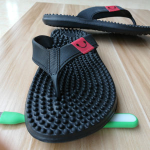 Massaging Thong Slippers Mens Summer Anti-Slip Home Outdoor Shower Casual Sandals Beach Shoes Lightweight Thick Bottom EVA