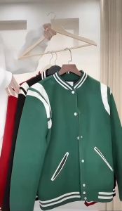 Áo Khoác Sơn Tùng Đỏ Xanh Đen Trắng Sọc Viền Áo Bomber Teddy Chất Vải Nhung Bản Cao Cấp 9X.Store