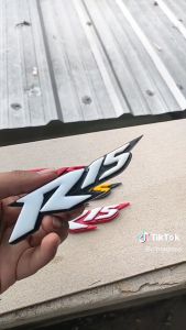 EMBLEM MOTOR YAMAHA R15 VARIASI TIMBUL 3 DIMENSI BUKAN STIKER BAHAN FIBER GLASS