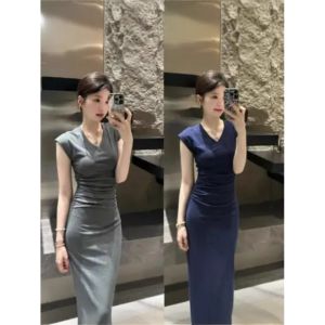 ชุดเดรสยาวทรงเอเอวสูงคอวีสำหรับฤดูร้อน ชุดเดรสยาวคลุมสะโพกสไตล์ฝรั่งเศสสำหรับผู้หญิง ชุดเดรสกระโปรงทรงเอเอวสูง