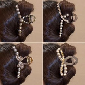 Korean light luxury clip for women with diamond pearls large shark clip elegant headdress
