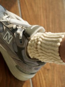 COSMOS Xinjiang Cotton Retro Street Style Mens Sport Socks High Tube Thick Mesh Running Shoes Tabio