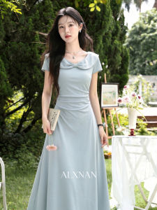 Đầm Dài Giảm Cân Có Nơ Xanh Cho Mùa Hè