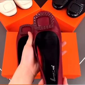 Shoes for women new style 2024 Plus Size Slip on Shoes for Female Non-slip Low-top Shoes with Soft Leather for Ladies Foot Wear Walking Shoe