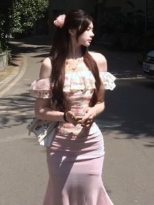 CHANGTONG | Elegant Stylish Off-Shoulder Top and Fish Tail Pencil Skirt Set