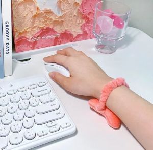 Multifunctional Cute Bow Style Wearable Anti-lost Soft Flannel Mouse Wrist Rest Portable Wrist Guard Support Pad for Office Computer Laptop Keyboard Mouse Wrist Pillow
