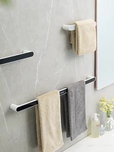 ecoco | Suction Mounted Bathroom Towel Rack