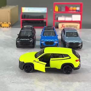 Scale 1:36 XM Model Car Toy Metal Body Rubber Tires SUV Doors Opened Pull Back Simulation Vehicles Models for Kids Presents