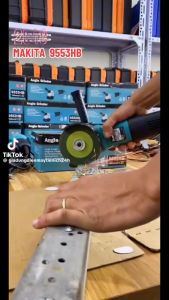 Máy mài Tanaka A100 công suất 950W có công tắc bóp nhả an toàn khi sử dụng