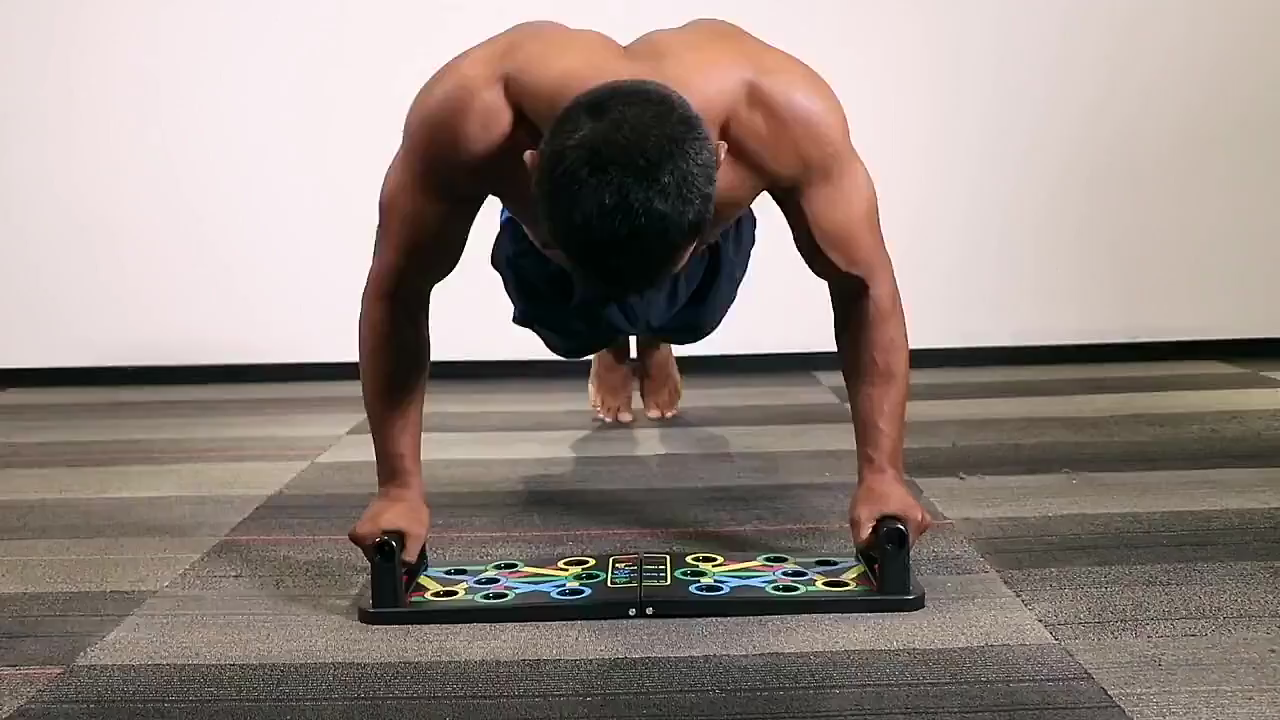 Adjustable Width 16 in 1 Push Up Board System Gym Fitness Exercise Push Up Stand for Men and Women Comes with Two Handle