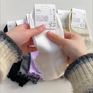 CEEKEY ถุงเท้าขอบเชื้อราสีครีมถุงเท้าขนาดกลางสำหรับเด็กฤดูใบไม้ผลิฤดูร้อนบางตาข่ายน่ารักถุงเท้าผ้าฝ้าย