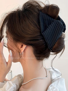 PINK EMPRESS | Elegant Polka Dot Triangle Shark Clip Hair Accessory