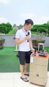 Tặng dây kết nối Mixer Tặng Micro G5 Pro Karaoke Gia Đình Có Màn Hình LCD   Dùng Cho Loa Kéo Loa Ô Tô Dàn Karaoke