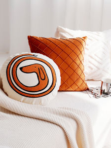 หมอนอิงทรงกลมลายการ์ตูนสัตว์น่ารักสำหรับเด็ก หมอนอิงโซฟาสำหรับตกแต่งห้องนั่งเล่นสไตล์หรูหรา INS หมอนอิงผ้าผสม PP Cotton