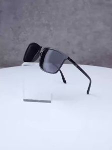 Classic Fashion Square Sunglasses - Lightweight Frame with Red/Green Stripe Temples UV400 for Travel & Daily Wear