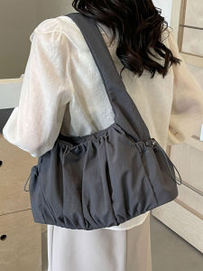 Korean-Style INS Casual Tote Bag for Women Niche Style Wind Cloud Pattern Ruched Texture Large Capacity Versatile Shoulder Satchel