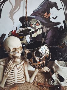 Skull Poison Apple Shaped Mug with Lid