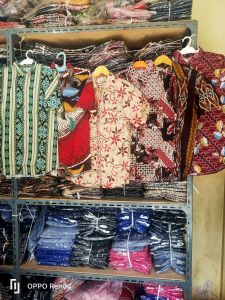 Cuci gudang.kemeja Batik Serba 20.000 rb an.bahan katun stretd premiumbahan bisa melar.