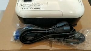 Proyektor Epson EB-S100